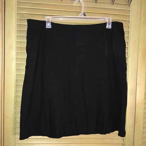 Coldwater Creek black knit skirt with front pleats - Picture 3 of 5